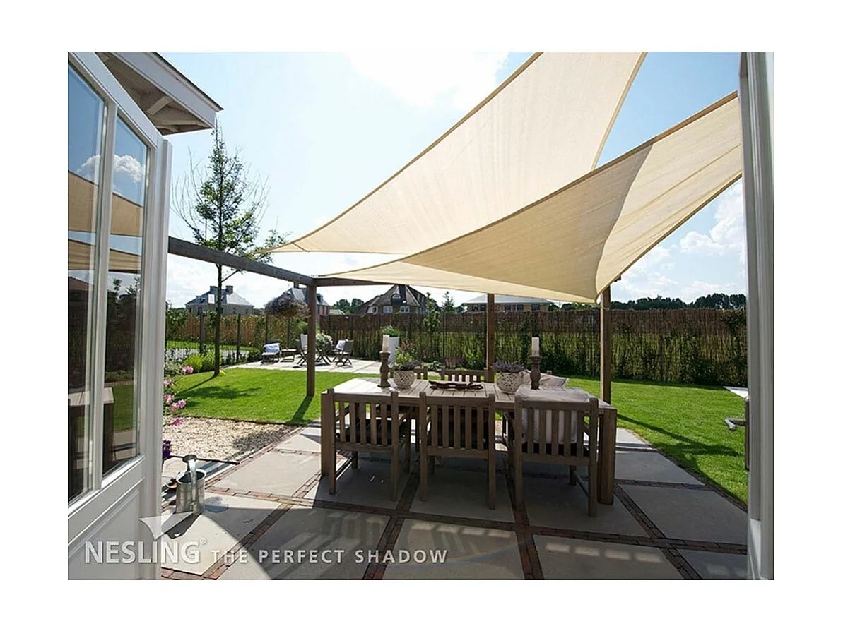 Voile d'ombrage triangulaire Coolfit crème porcelaine 4 x 4 x 5,7 m
