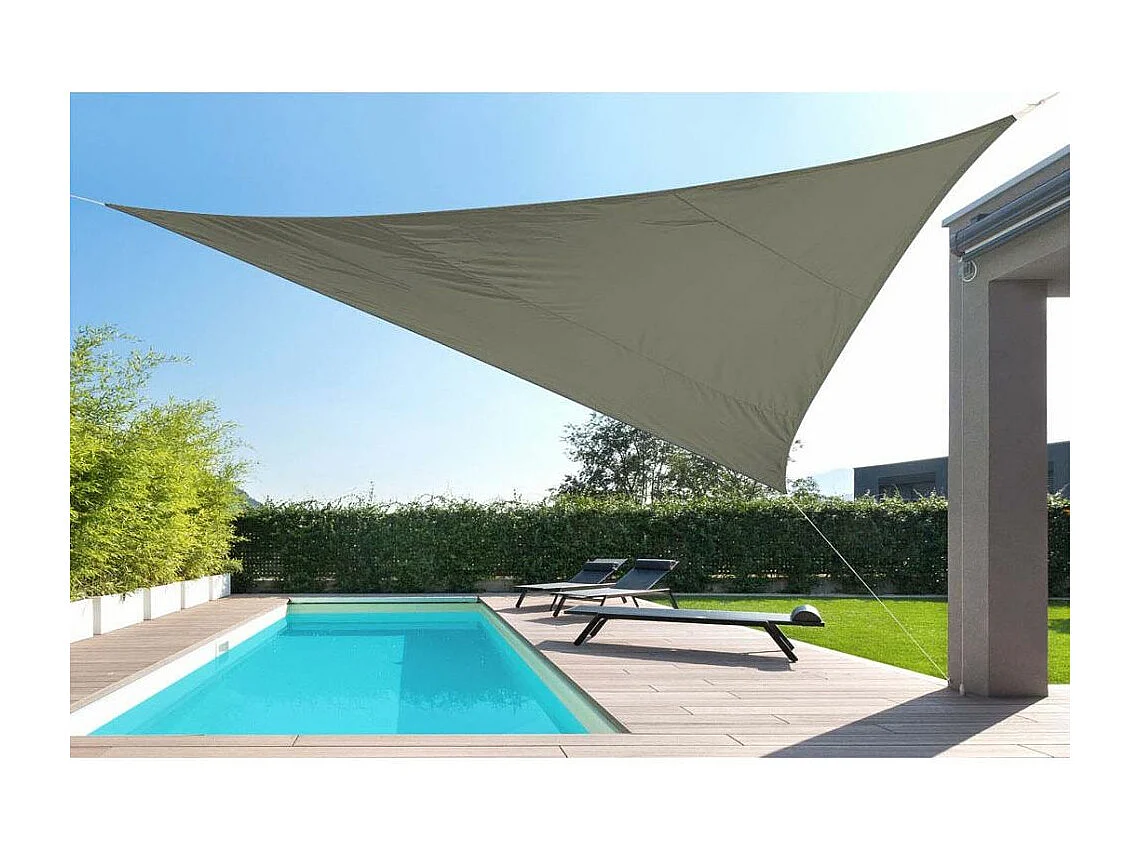 Toile d'ombrage triangulaire 5 mètres