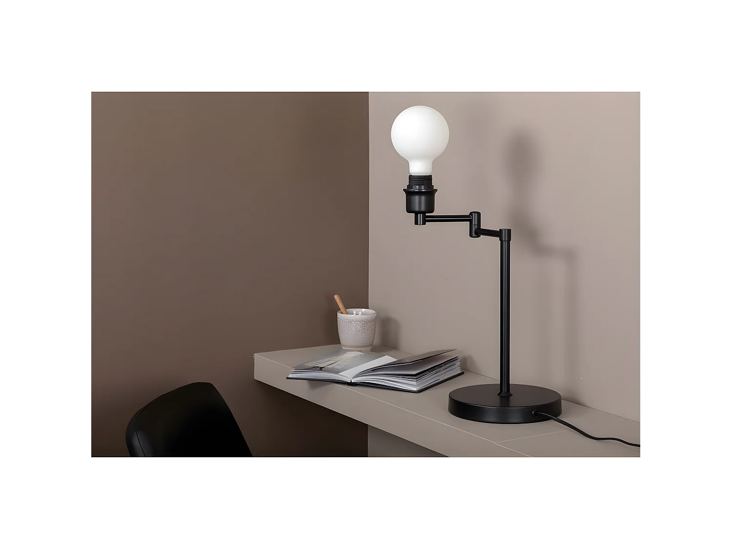 Tischlampe aus Stahl Virro