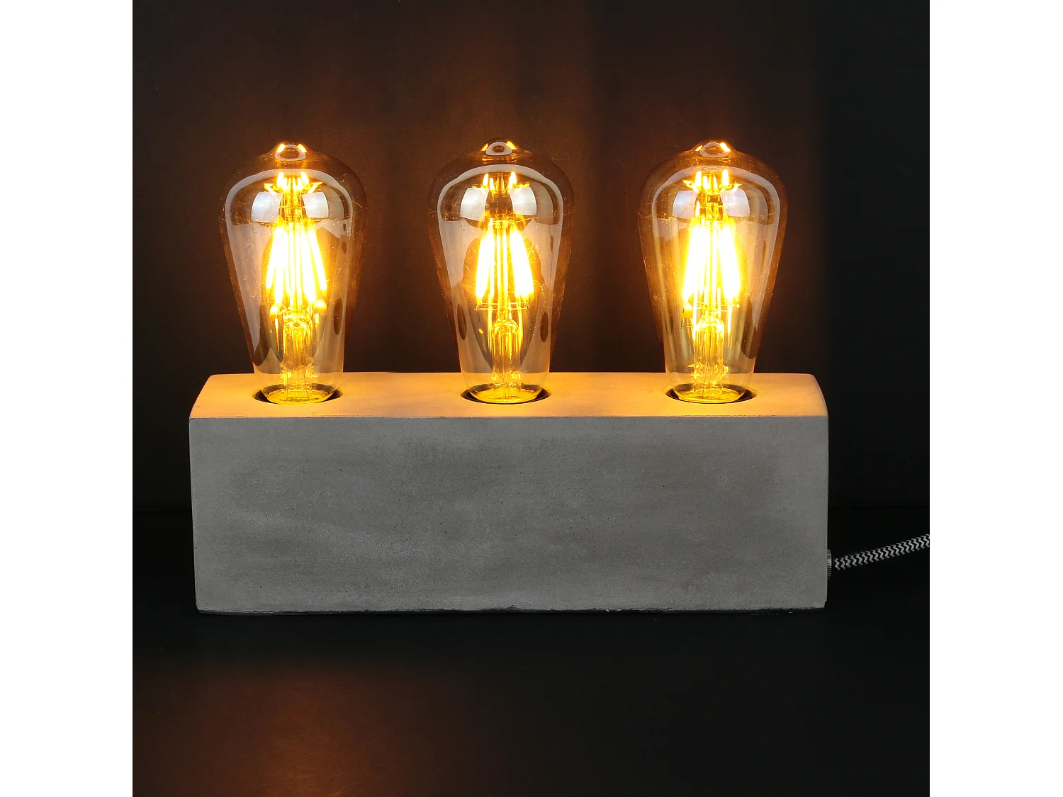 Lampe A Poser Beton 3 Ampoules Gris