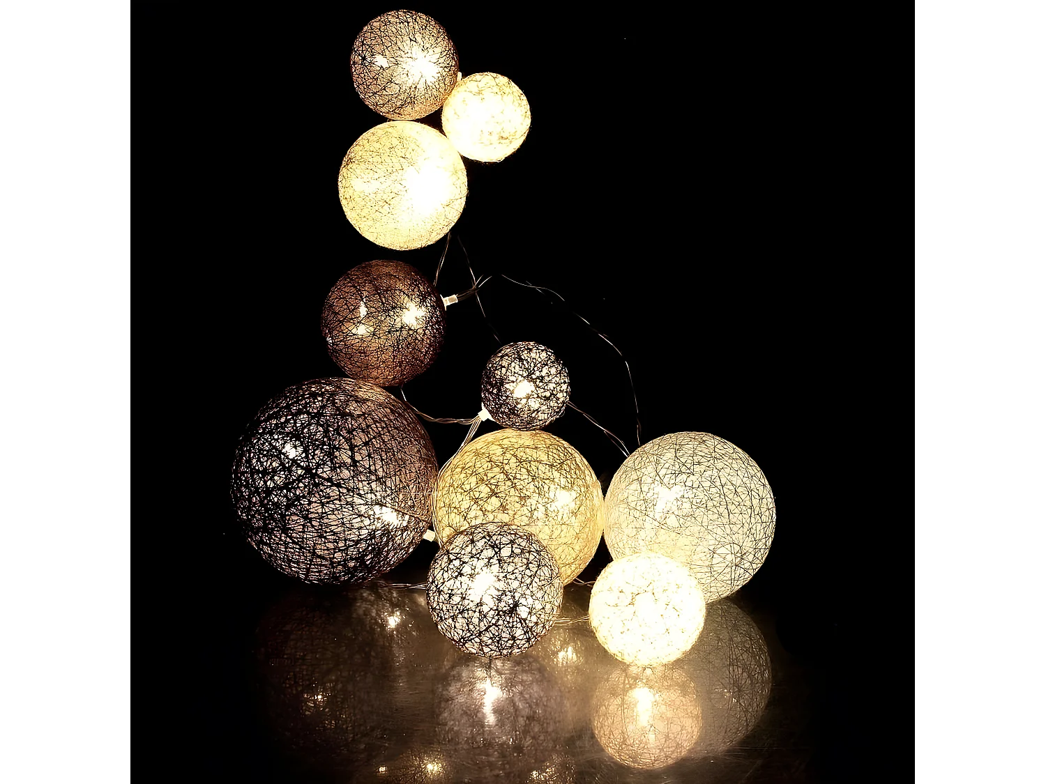 Guirlande Boules 10 Led "Multi Taille" 192cm Marron