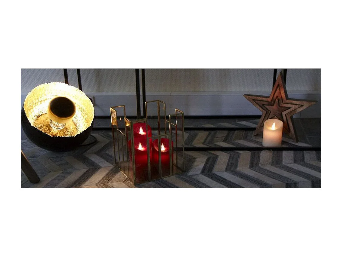 Lampe ronde à poser en métal noir avec intérieur doré Diamètre 28cm
