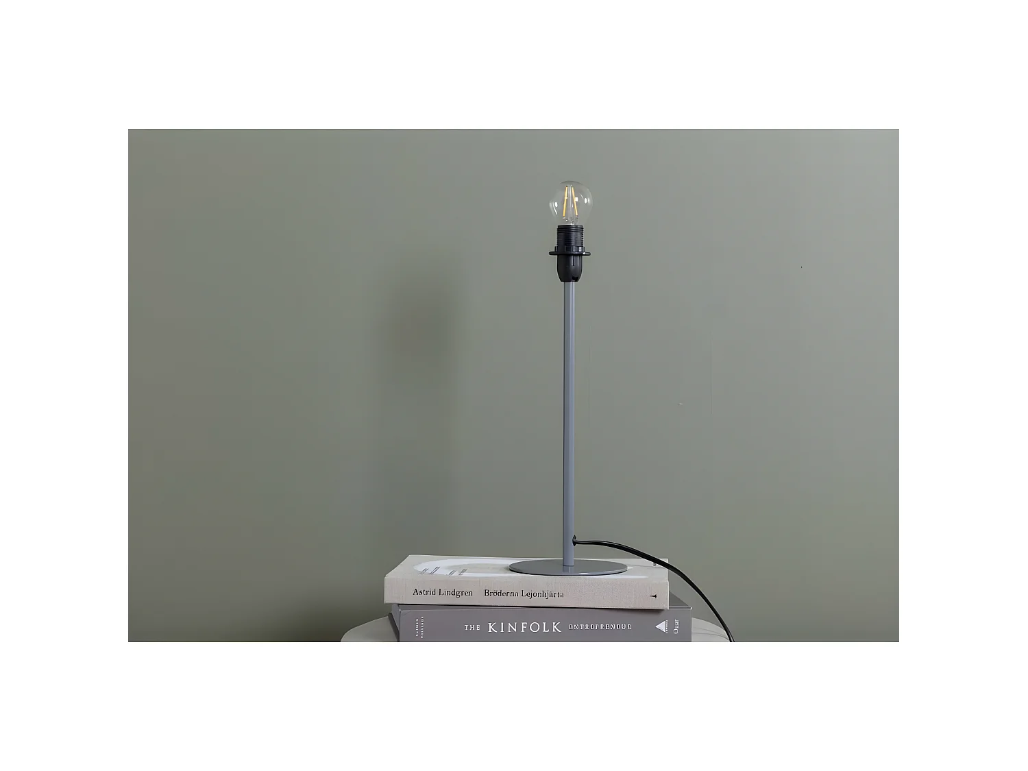 Dasir verlichting tafellamp 12x12x42,4cm  zwart.