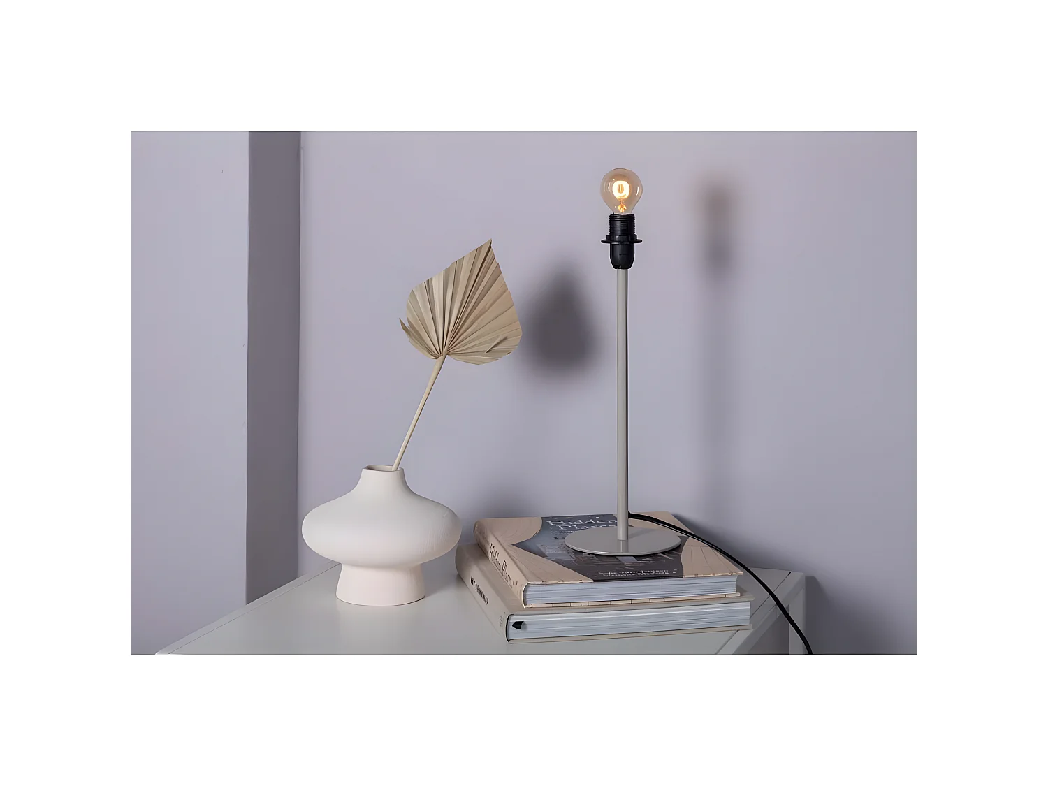 Dasir verlichting tafellamp 12x12x42,4cm  beige, zwart.