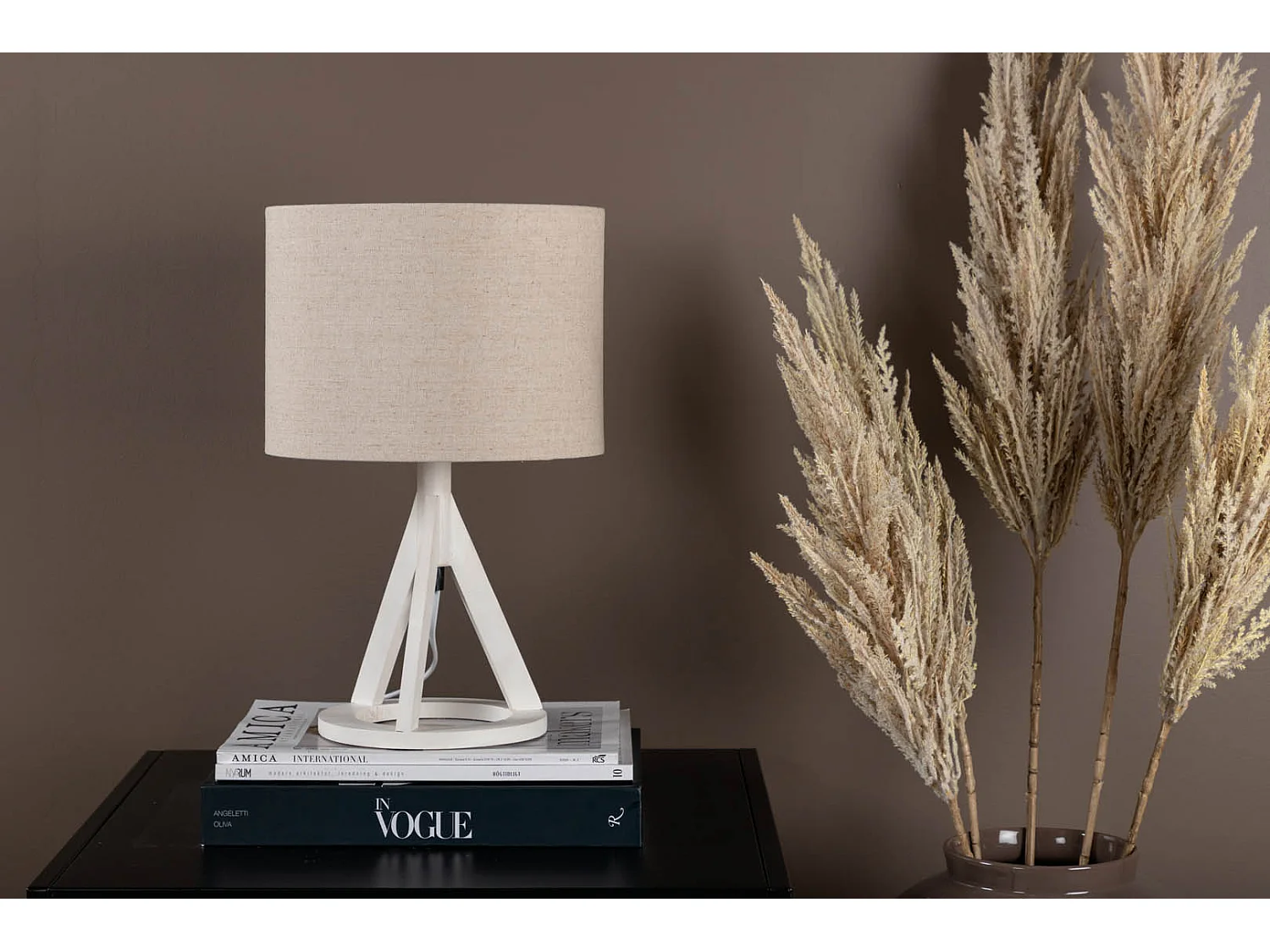 Tischlampe aus Gummibaum und Leinen Kona