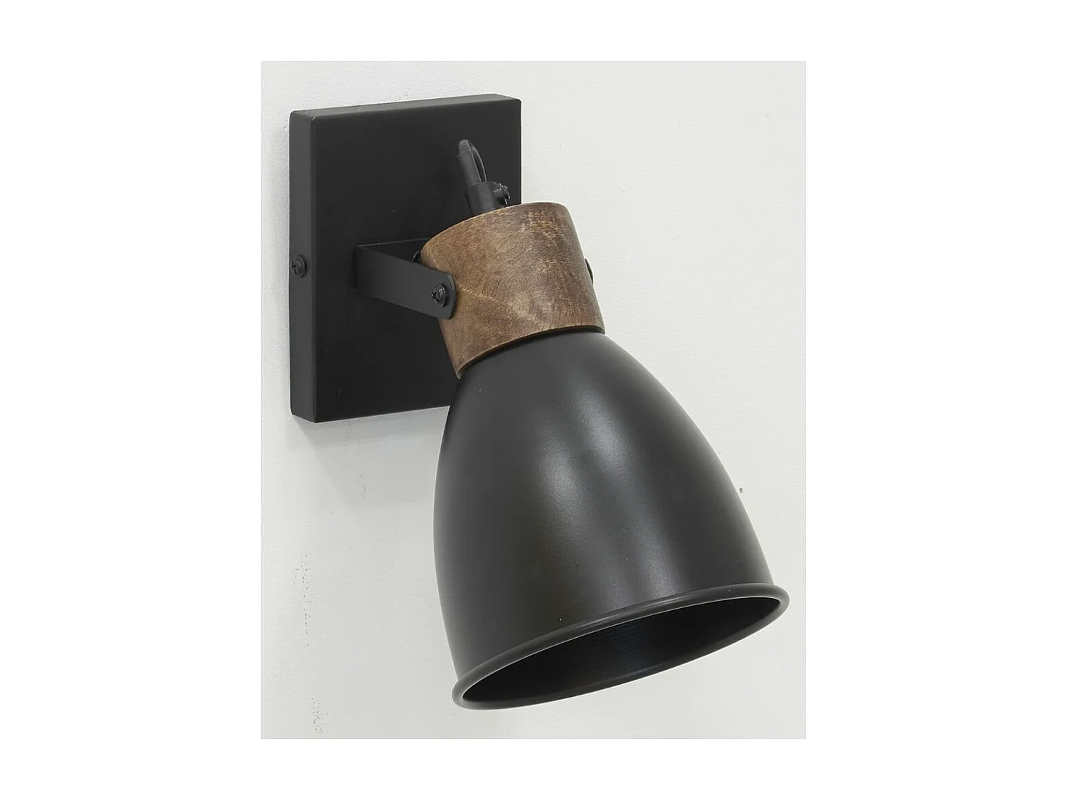 Wandleuchte aus Mangoholz und Metall 1 Lampe