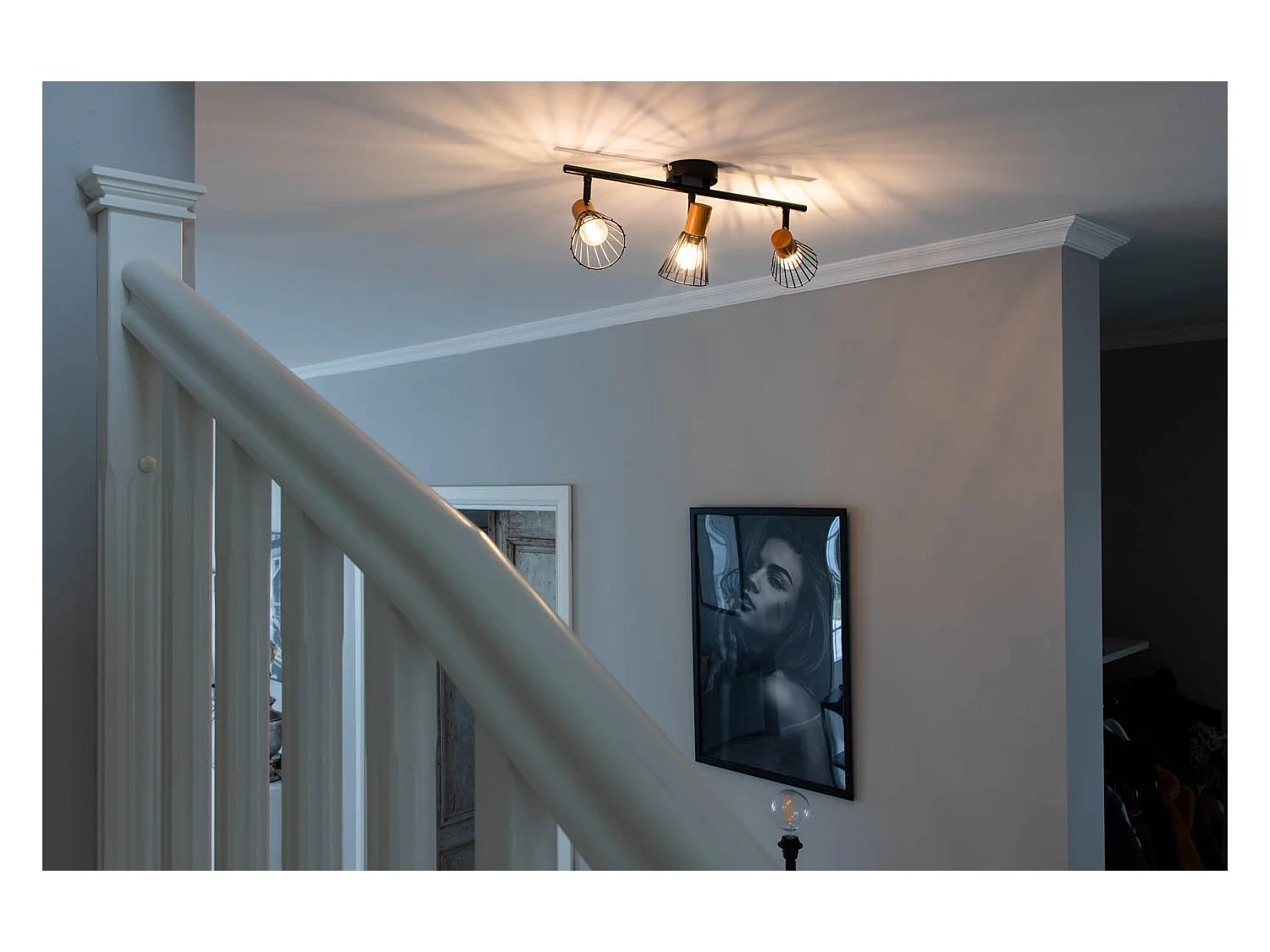 Atticus verlichting wandlamp 48,5x16,5x15cm staal zwart, hout.