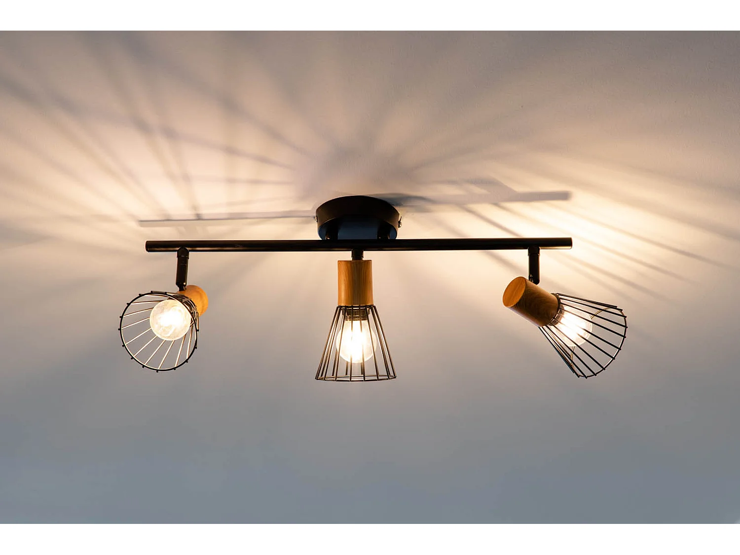 Atticus verlichting wandlamp 48,5x16,5x15cm staal zwart, hout.