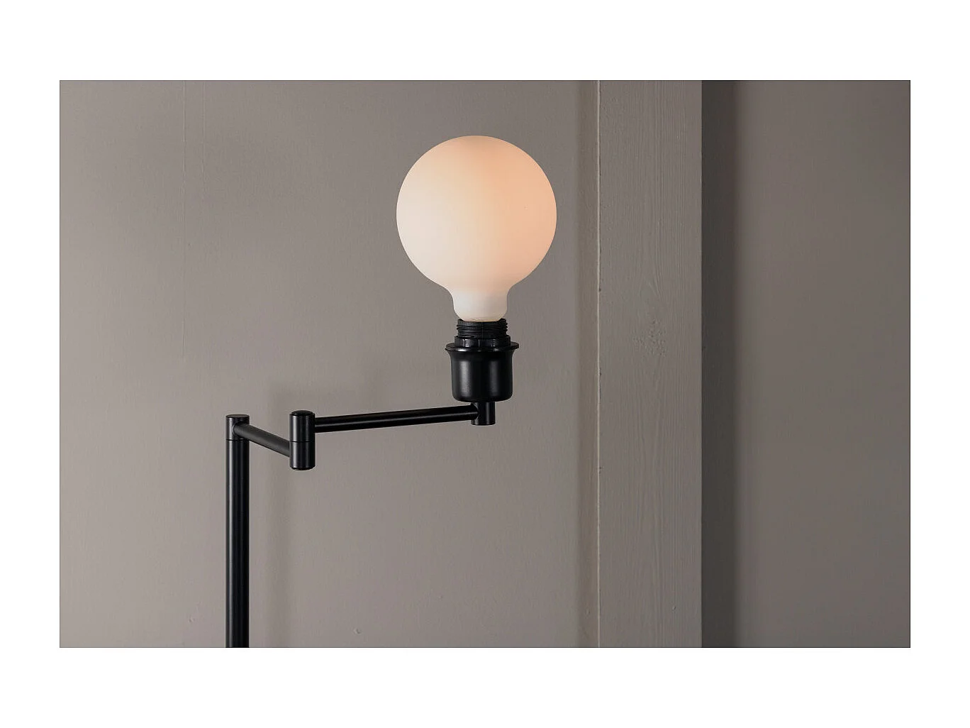 Lampadaire Design "Virro" 126cm Noir