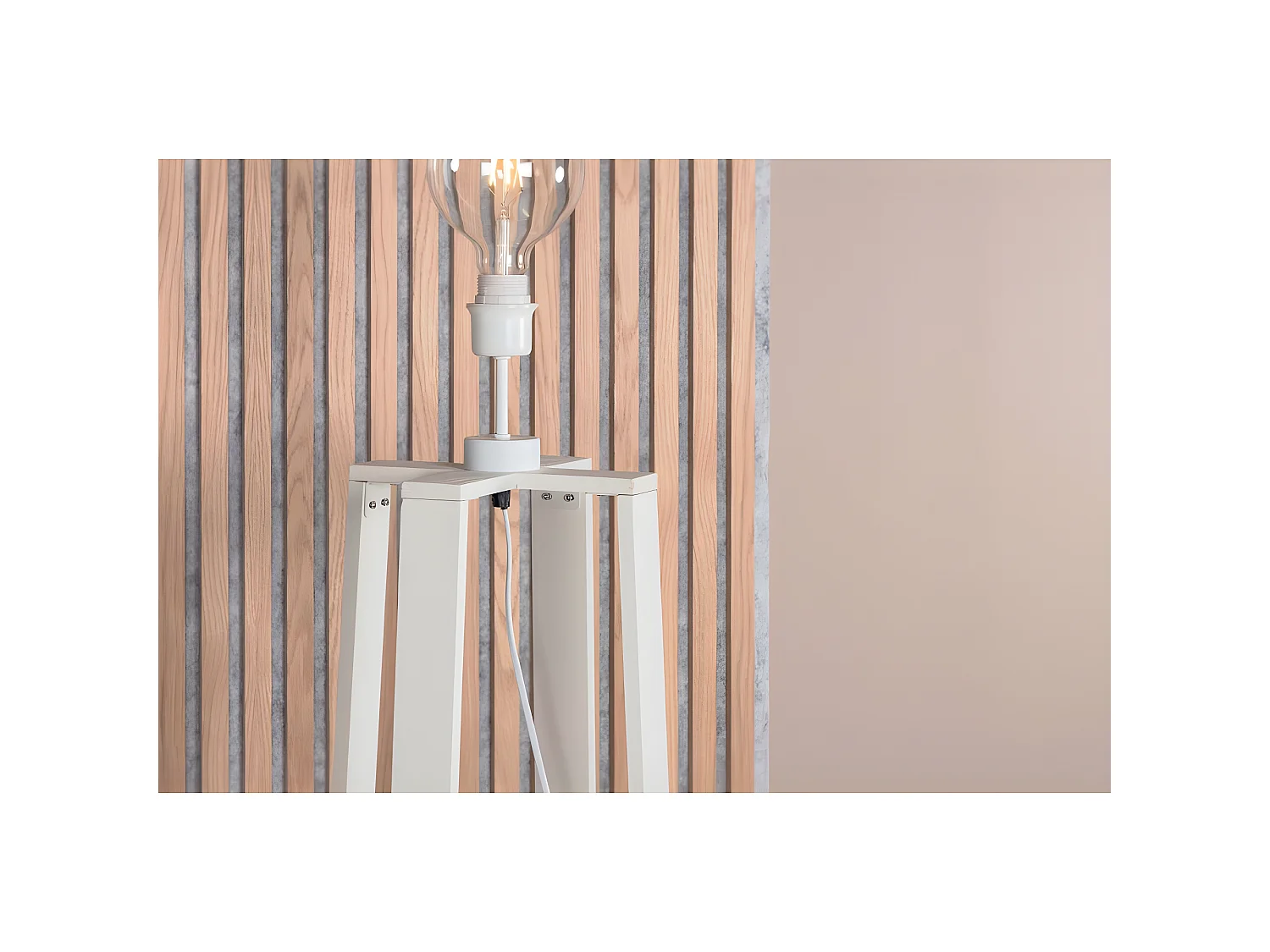 Avspark verlichting vloerlamp 41x41x137cm glas wit.