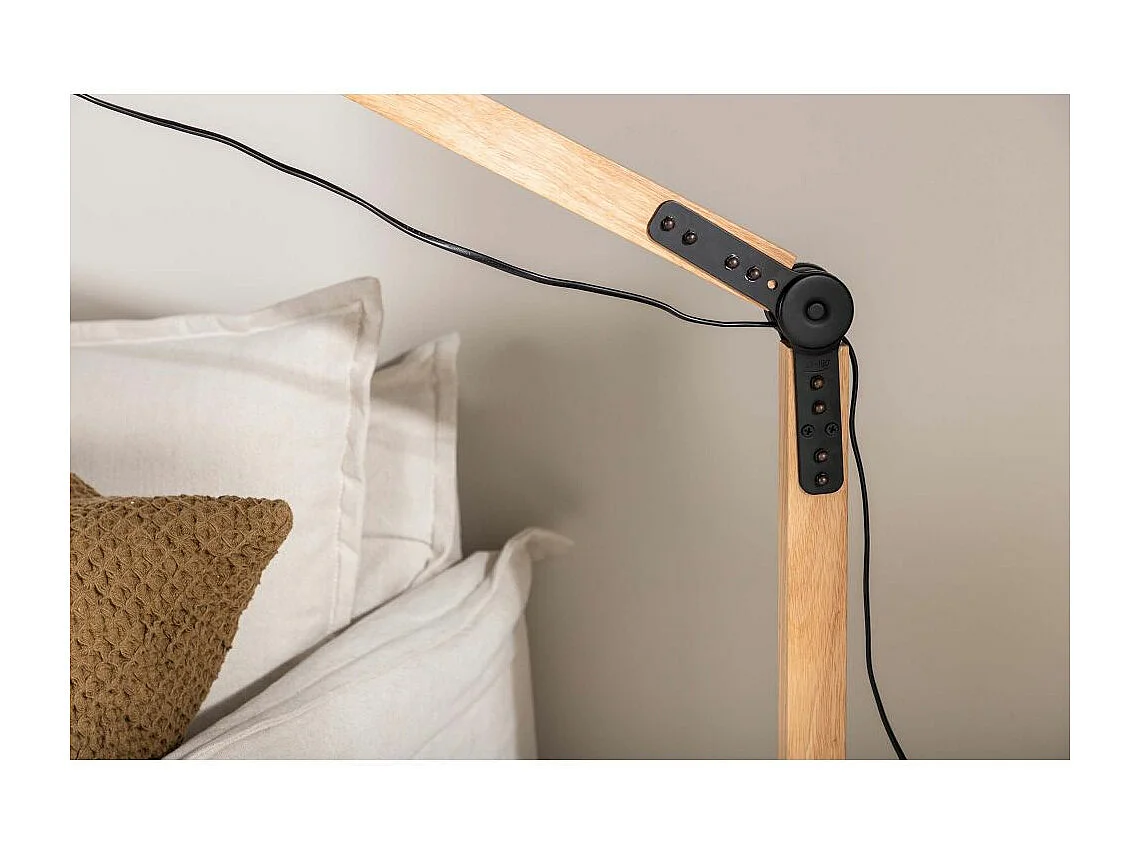 Kick verlichting vloerlamp 30x30x190cm staal zwart, hout.