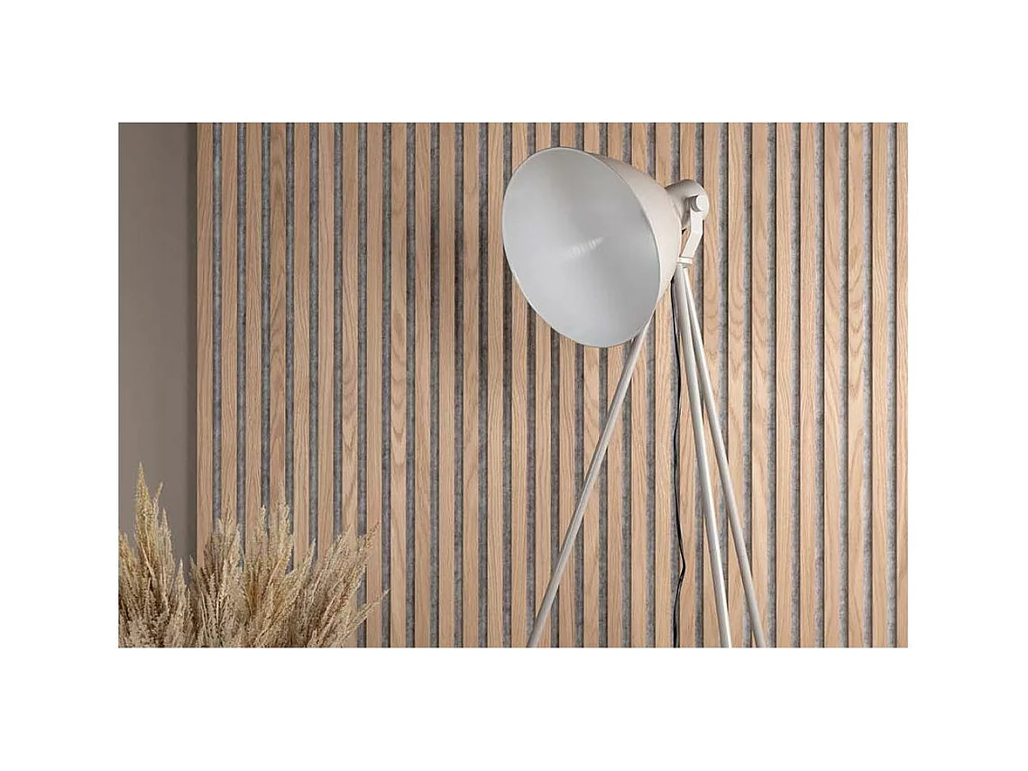 Stehleuchte aus Stahl Tiv