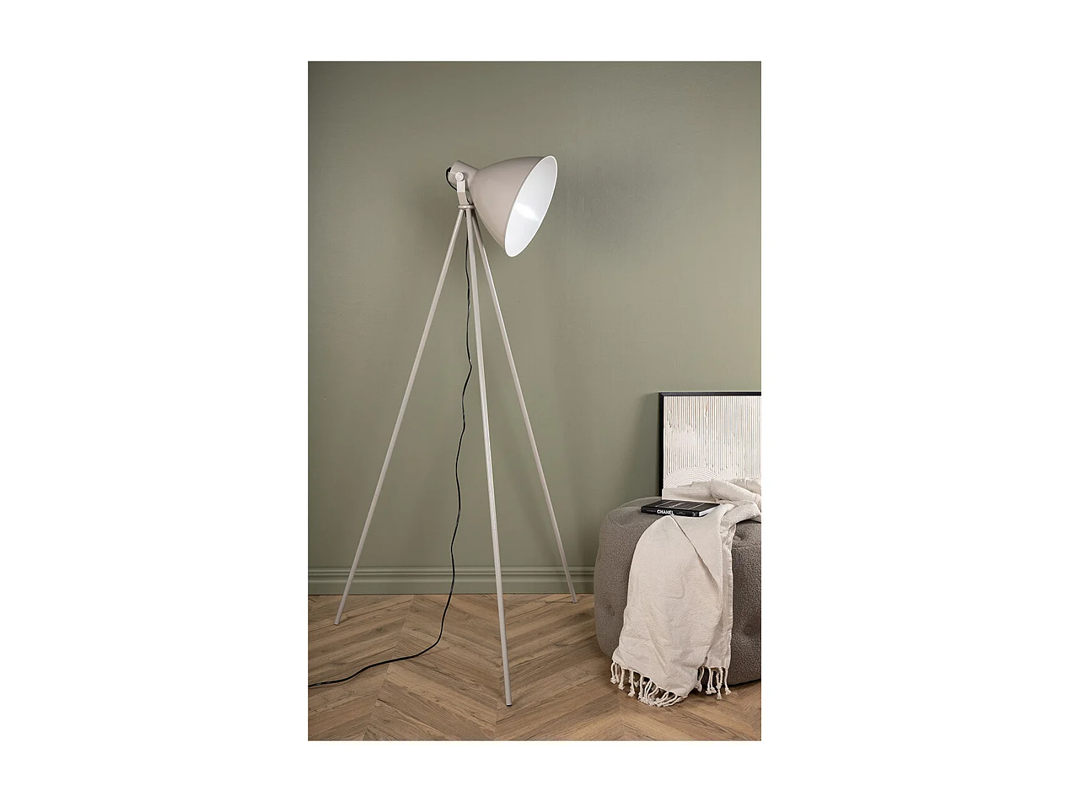 Tiv verlichting vloerlamp 73x63x139,5cm beige.