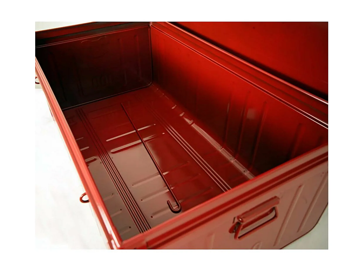 Table basse en acier sur roulettes Habitat 90 cm Rouge