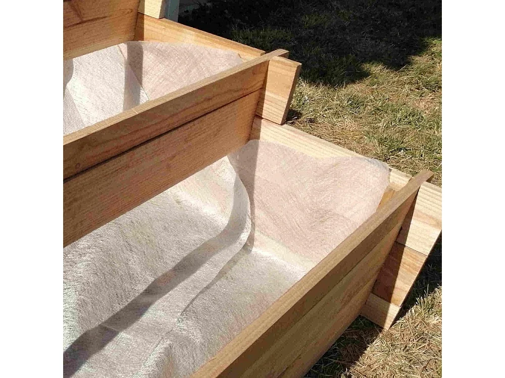Dreistufiges Gemüsebeet aus Holz der Douglasie
