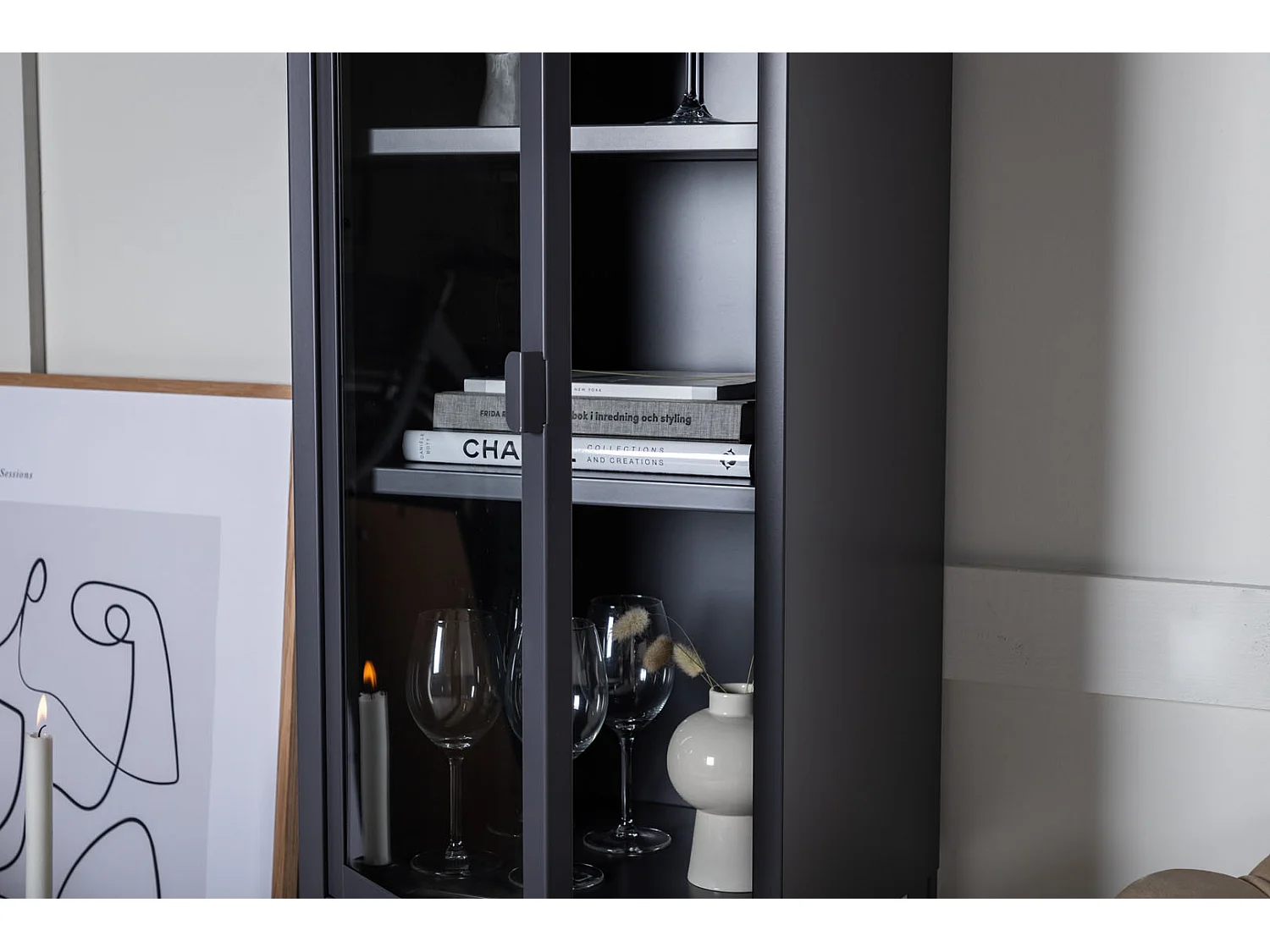 Misha Armoire vitrine 1 porte, 4 tablettes de rangement, gris.