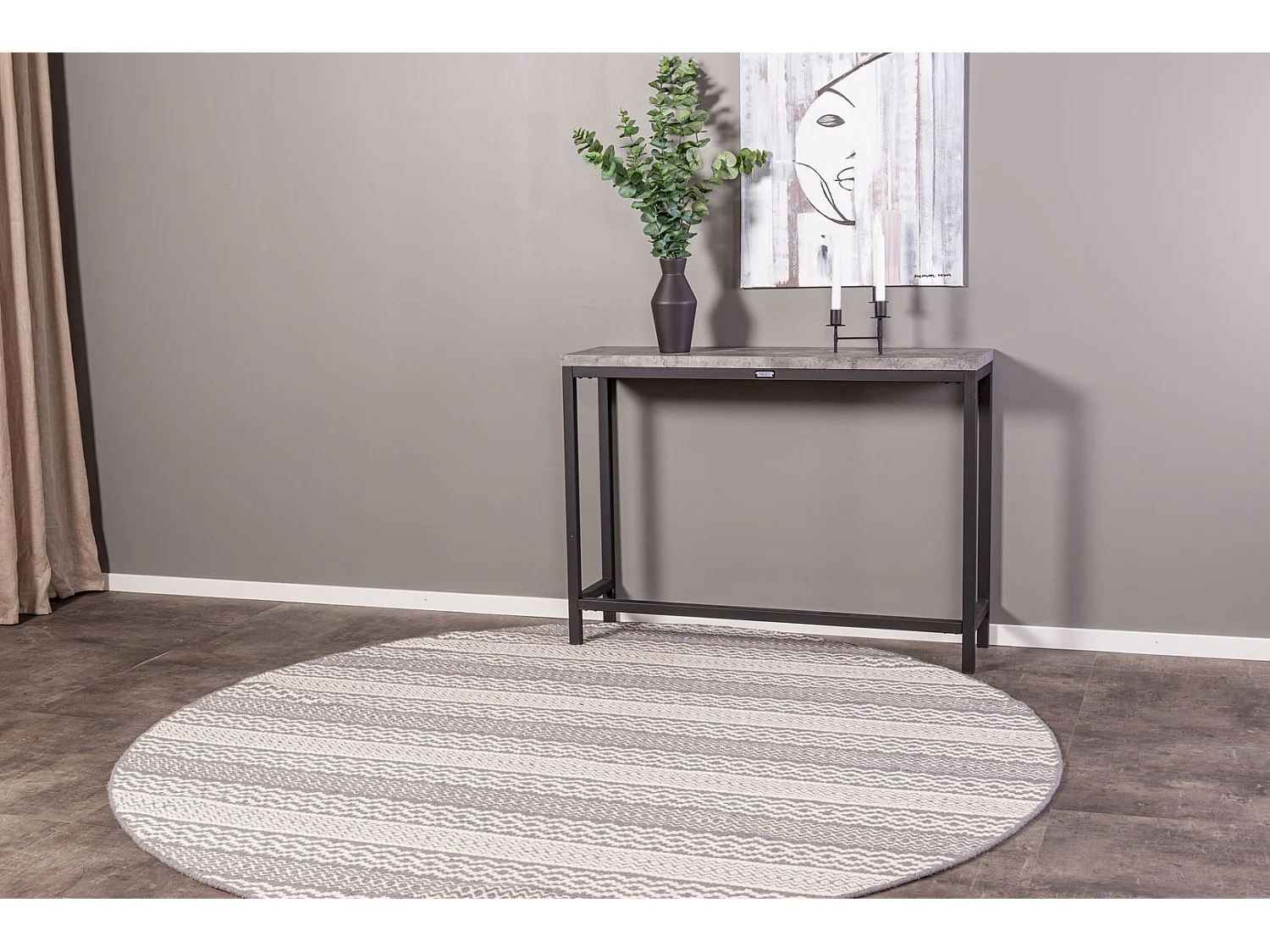 Rise sidetable 30x110 cm beton decor, zwart.