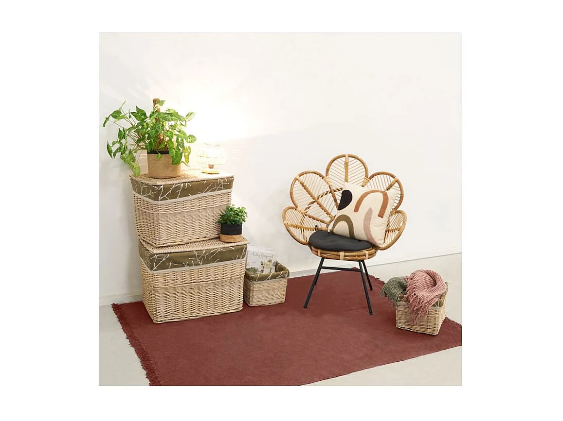 Malle en osier et doublure florale