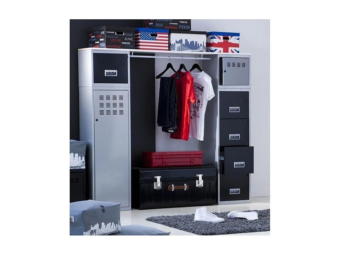 Malle métallique noire avec poignée simili cuir L90xH43xP50