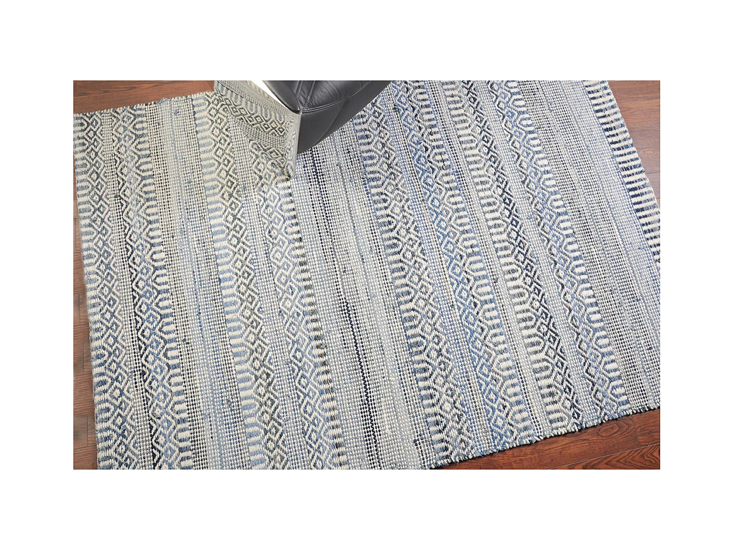 Sarah tapijt Ivoor/Blauw 160 x 230 cm