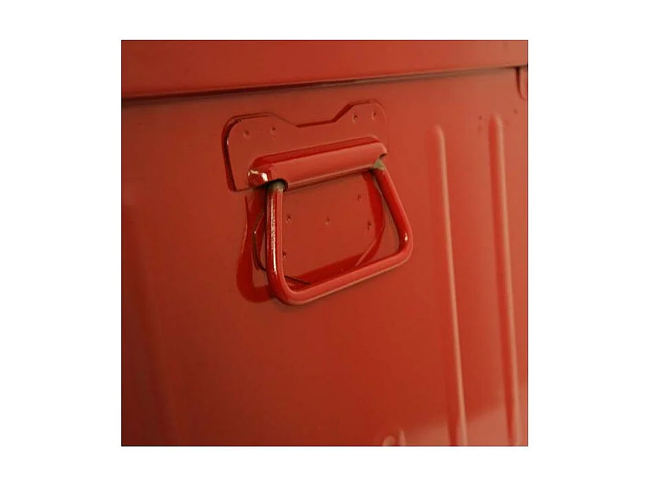 Malle de rangement en métal Habitat L80xH34xP47 - Capacité 95 litres-Rouge