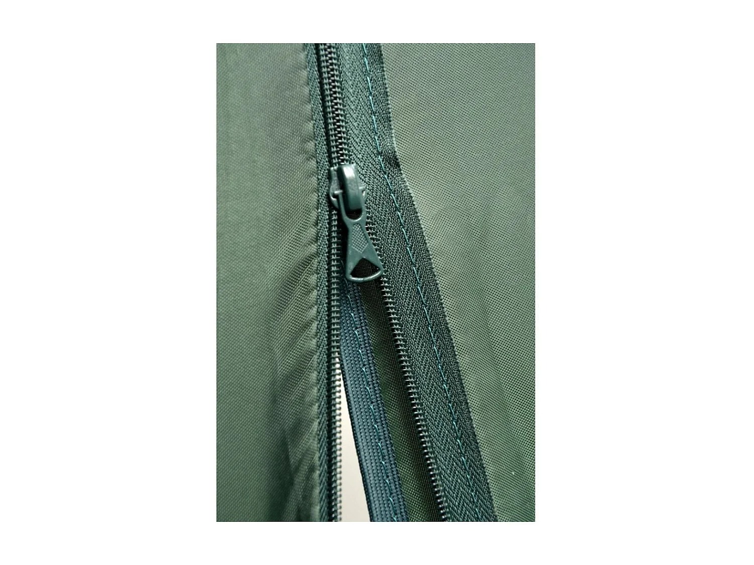 Funda protectora para el sofá Globo