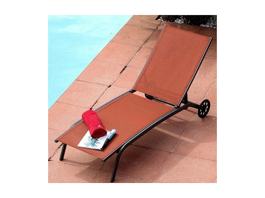 Bain de soleil en aluminium Celio