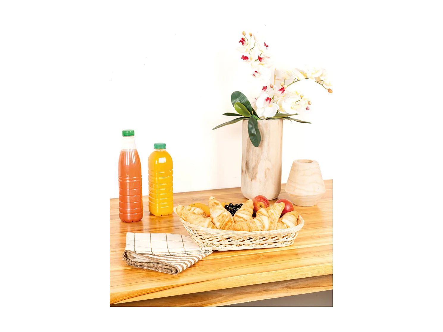 Vase décoratif en bois clair