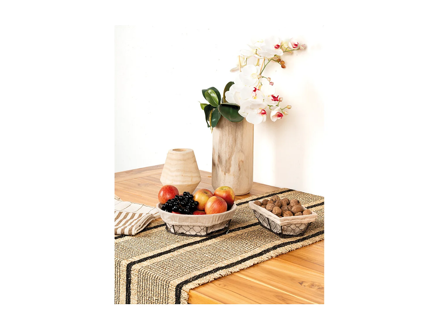 Vase décoratif en bois clair