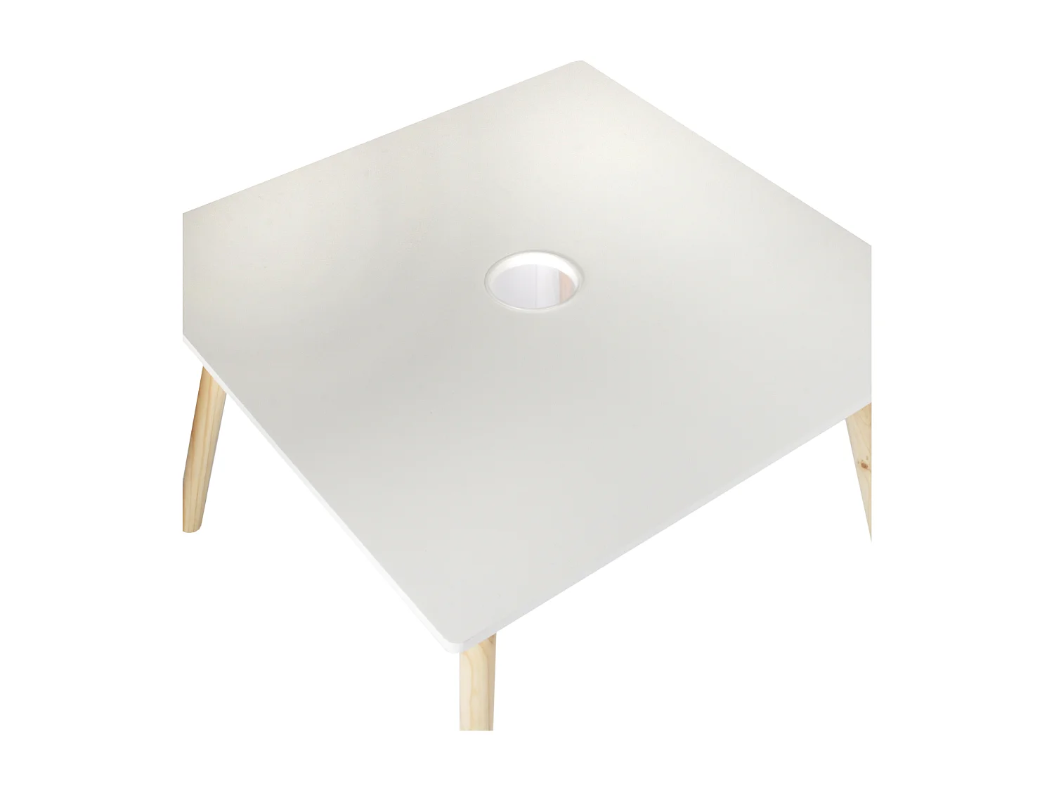 Table Avec Pot A Crayons Gribouille