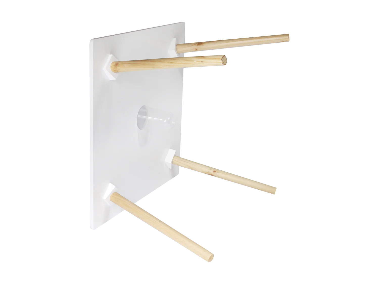 Table Avec Pot A Crayons Gribouille