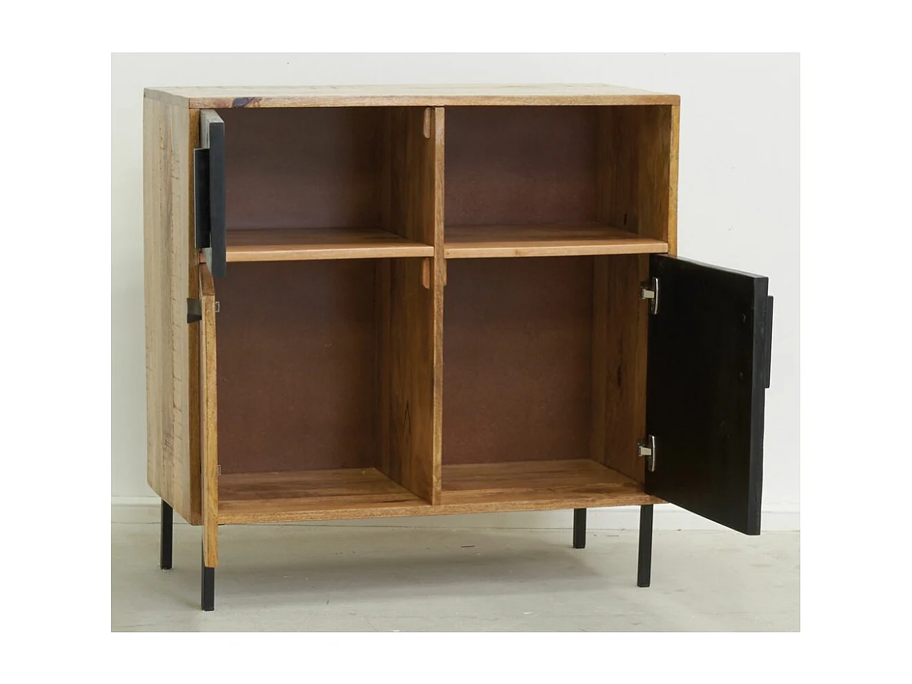 Commode en manguier naturel et teinté noir Damier 3 portes + 1 niche de rangement