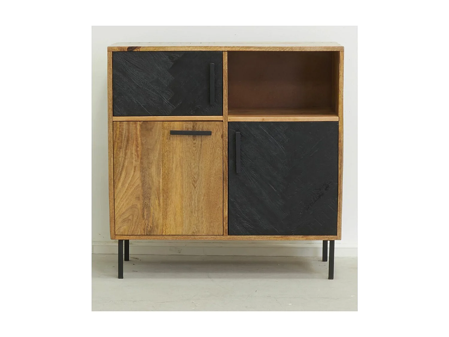 Commode en manguier naturel et teinté noir Damier 3 portes + 1 niche de rangement