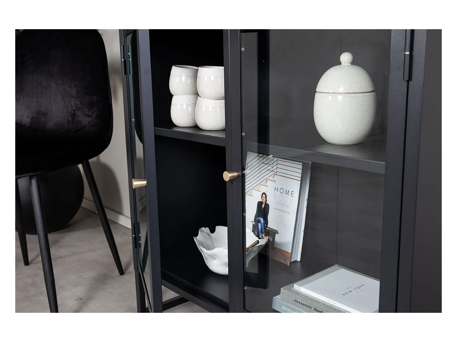 Aparador de acero de 2 puertas Bakal