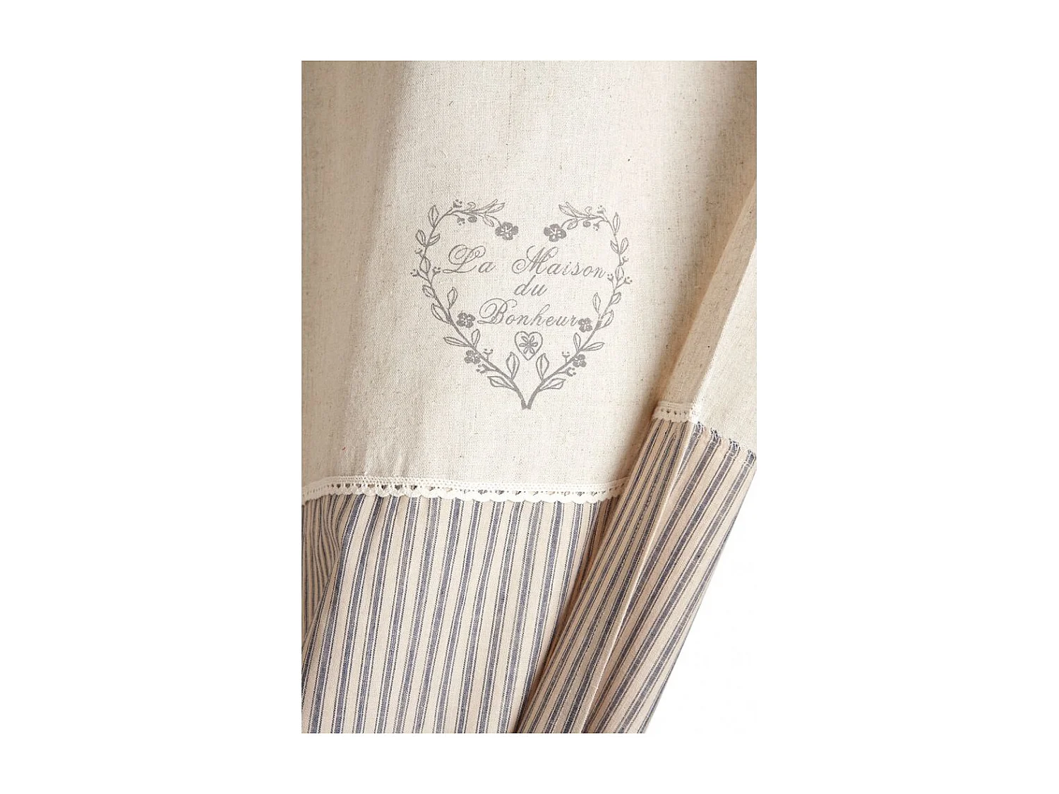 Rideau coeurs gris avec embrasse