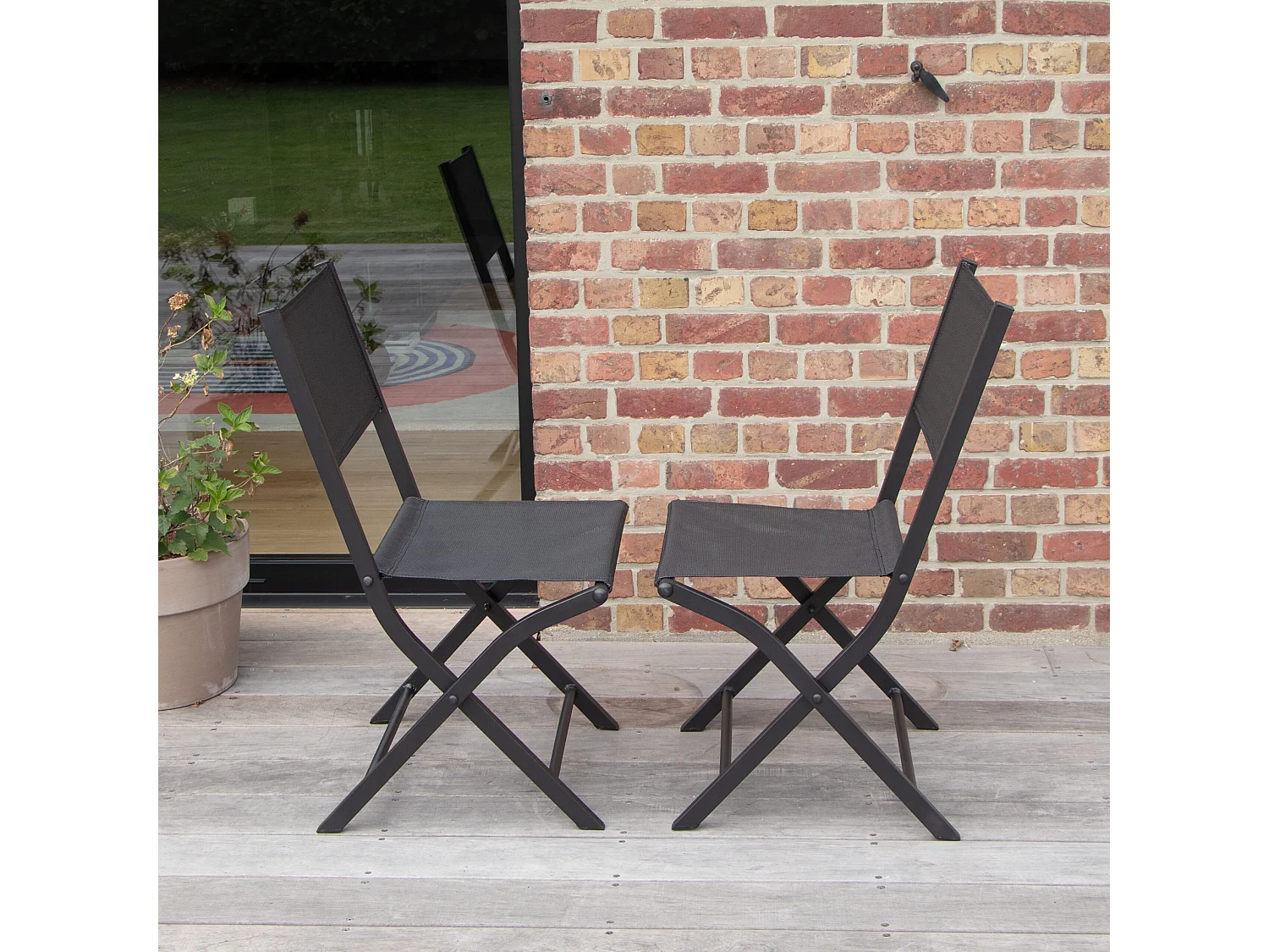 Chaises pliantes Modulo aluminium noire et assise textilène noir