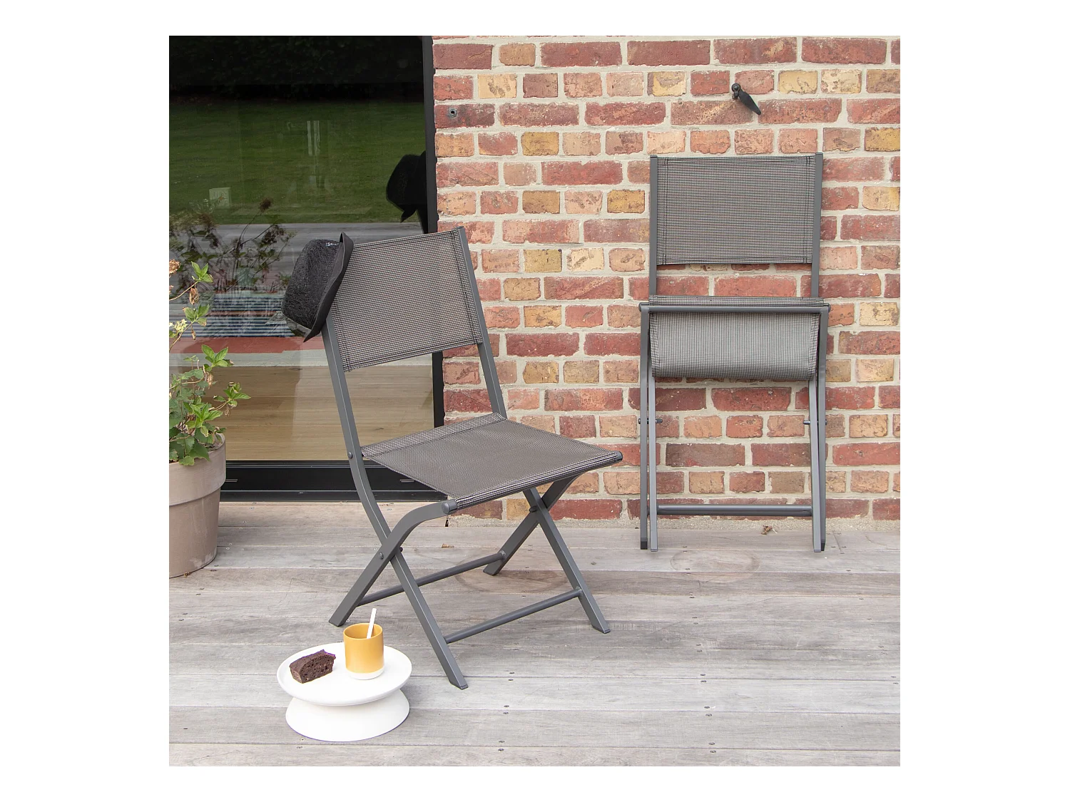 Chaises pliantes Modulo en aluminum et textilène grise