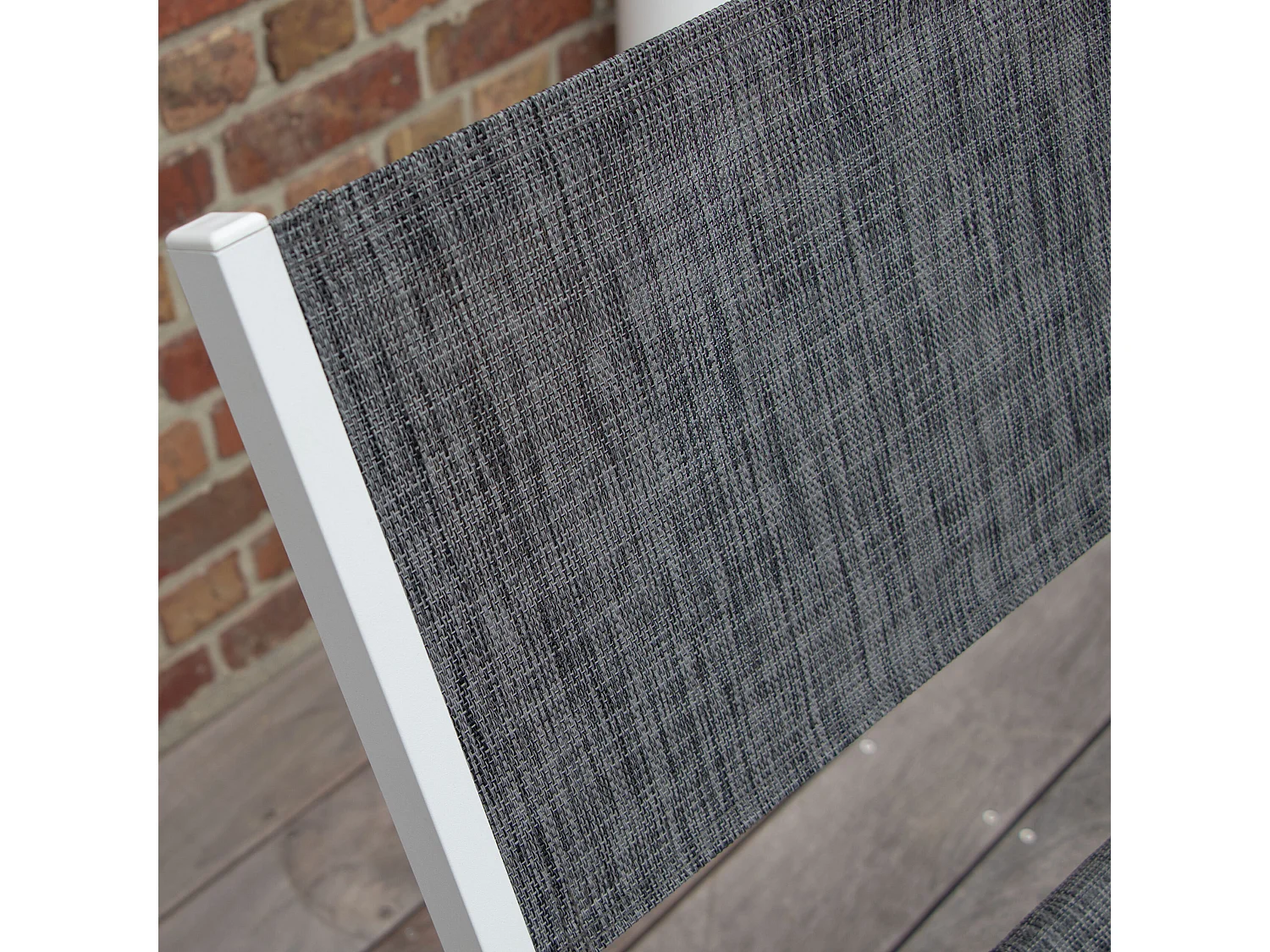 Chaises pliantes Modulo aluminium blanche, assise en textilène gris chiné