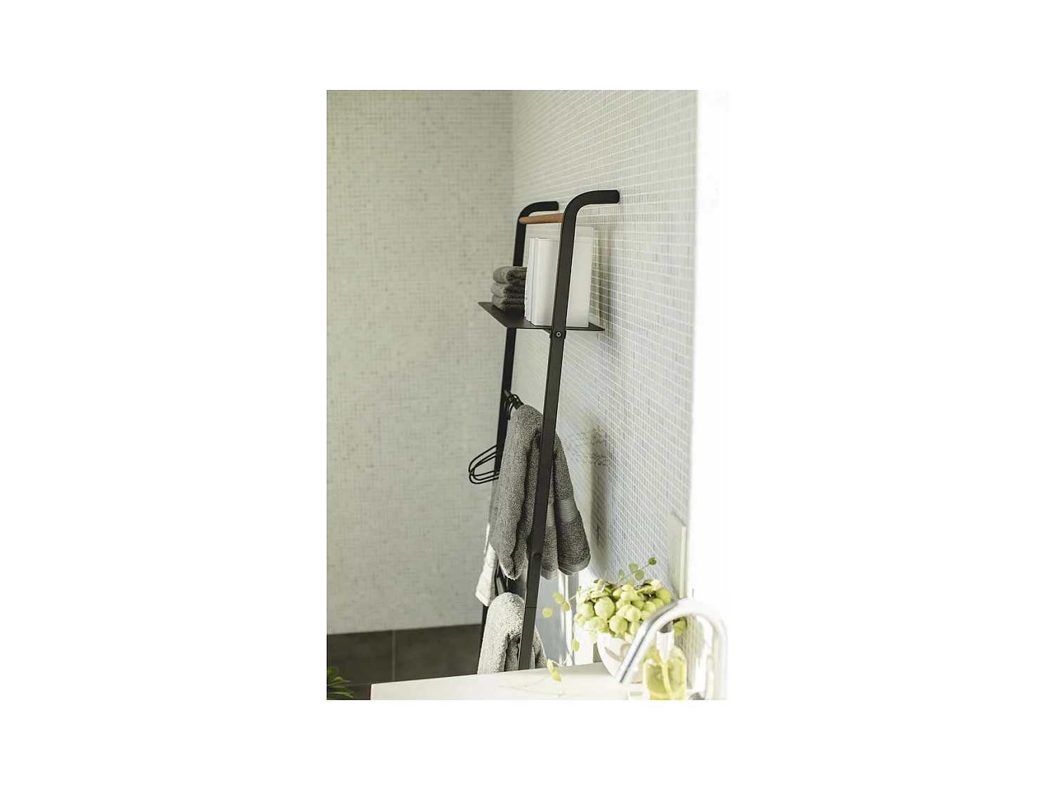 Portant échelle inclinée avec étagère L66 cm - TOWER