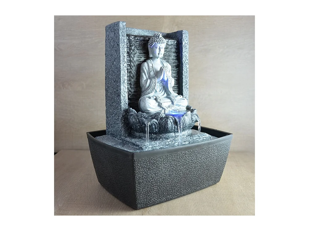 Fuente de Buda en la Meditación del Nirvana