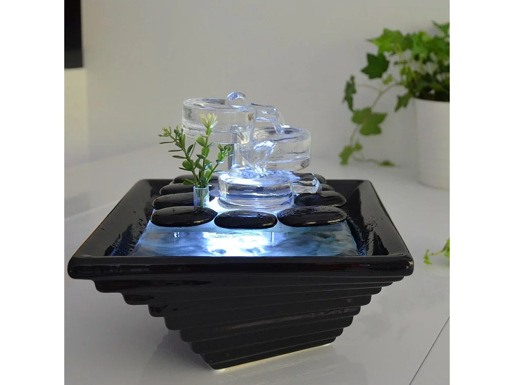 Innen-Brunnen Wasserfall Himalaya