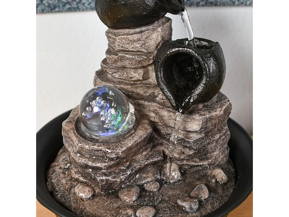Fuente de resina Naturaleza verso