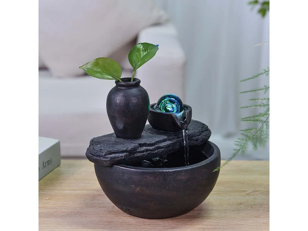 Fontana in resina per interni con LED Silice