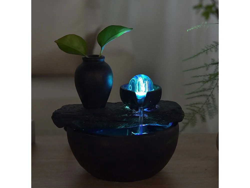 Fontana in resina per interni con LED Silice