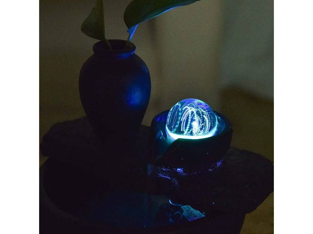 Fontana in resina per interni con LED Silice