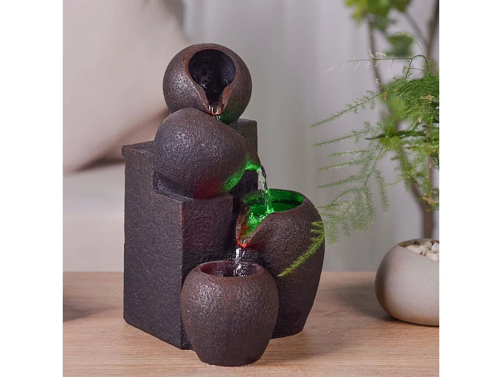 Fuente de resina Zen con LED Luba