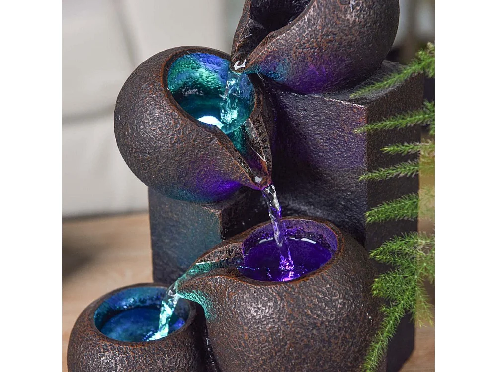 Fuente de resina Zen con LED Luba