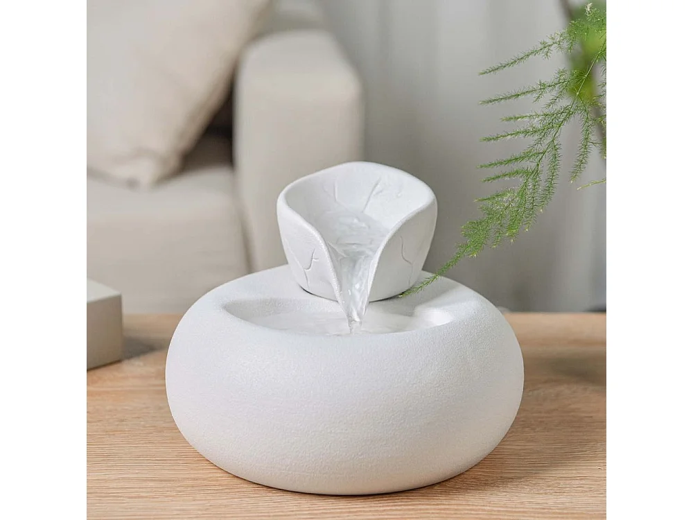 Fontana di design in ceramica Toby