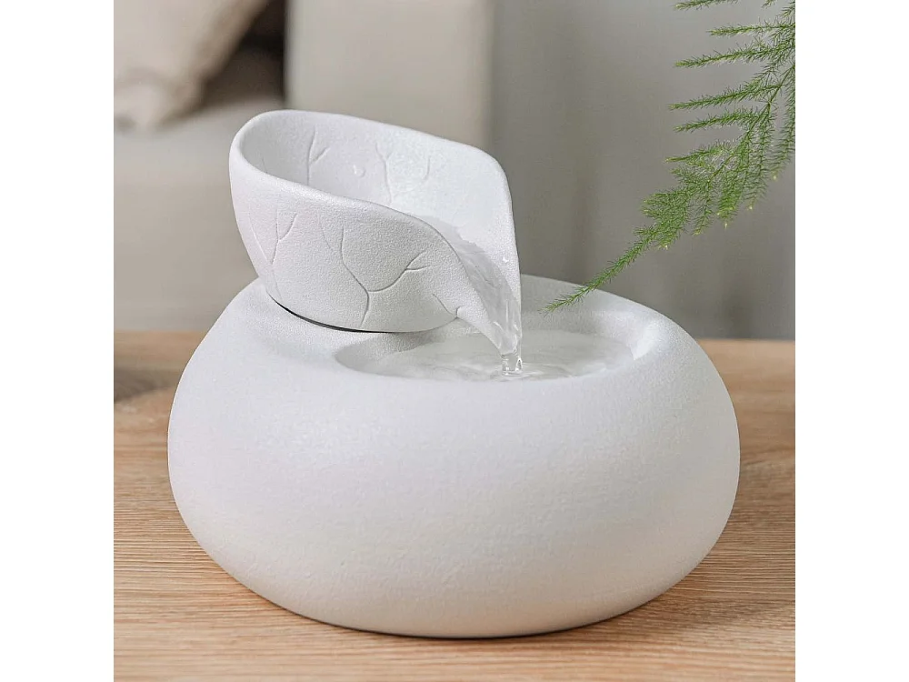 Fontana di design in ceramica Toby