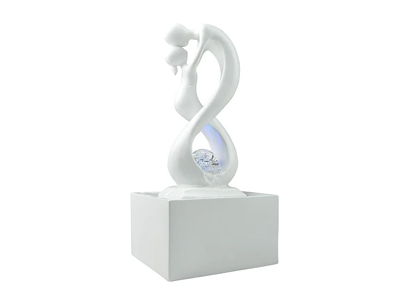 Diseño de fuentes de interior con iluminación LED Amor